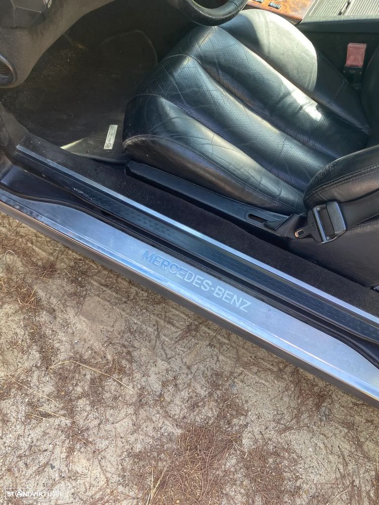 Mercedes-Benz SL 300 SE - 25