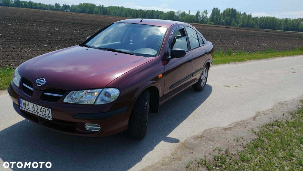 Nissan Almera - 1