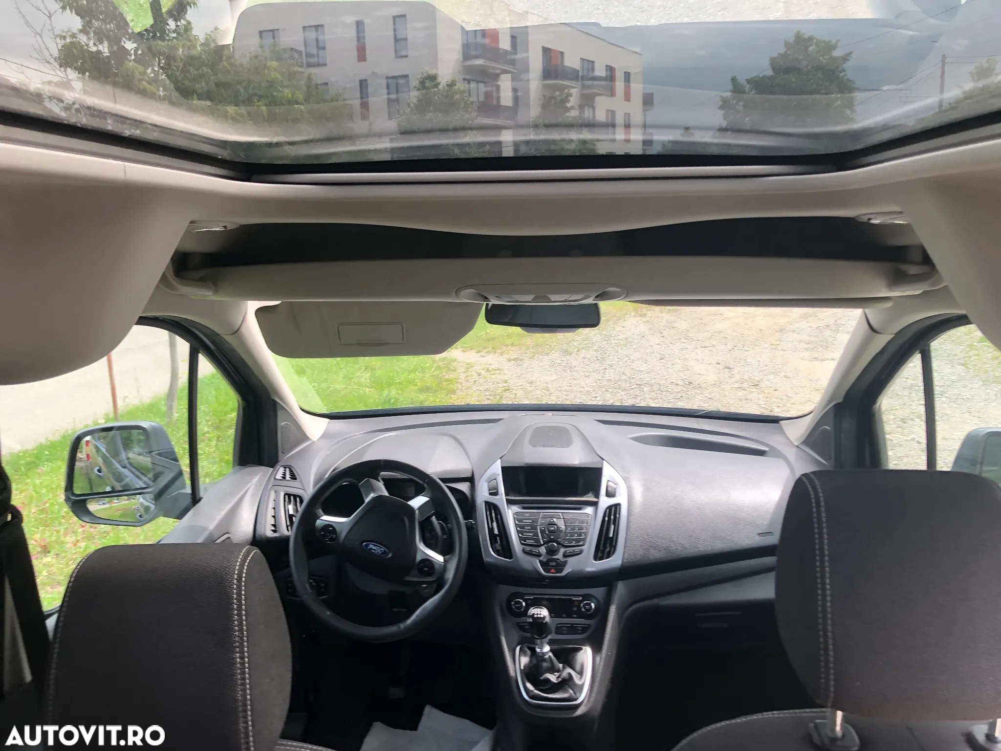 Ford Tourneo Connect - 5