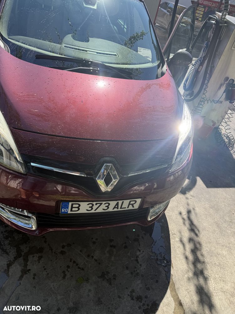 Renault Grand Scenic - 18