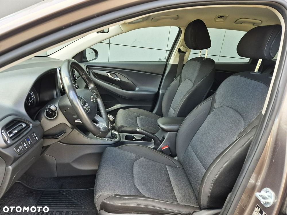 Hyundai i30 1.5 T-GDI 48V Smart - 16