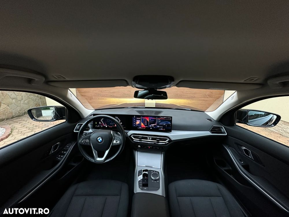 BMW Seria 3 318i AT - 12