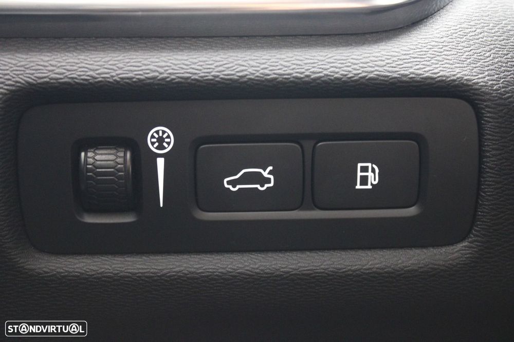 Volvo V60 2.0 T6 AWD TE R-Design Expression - 13