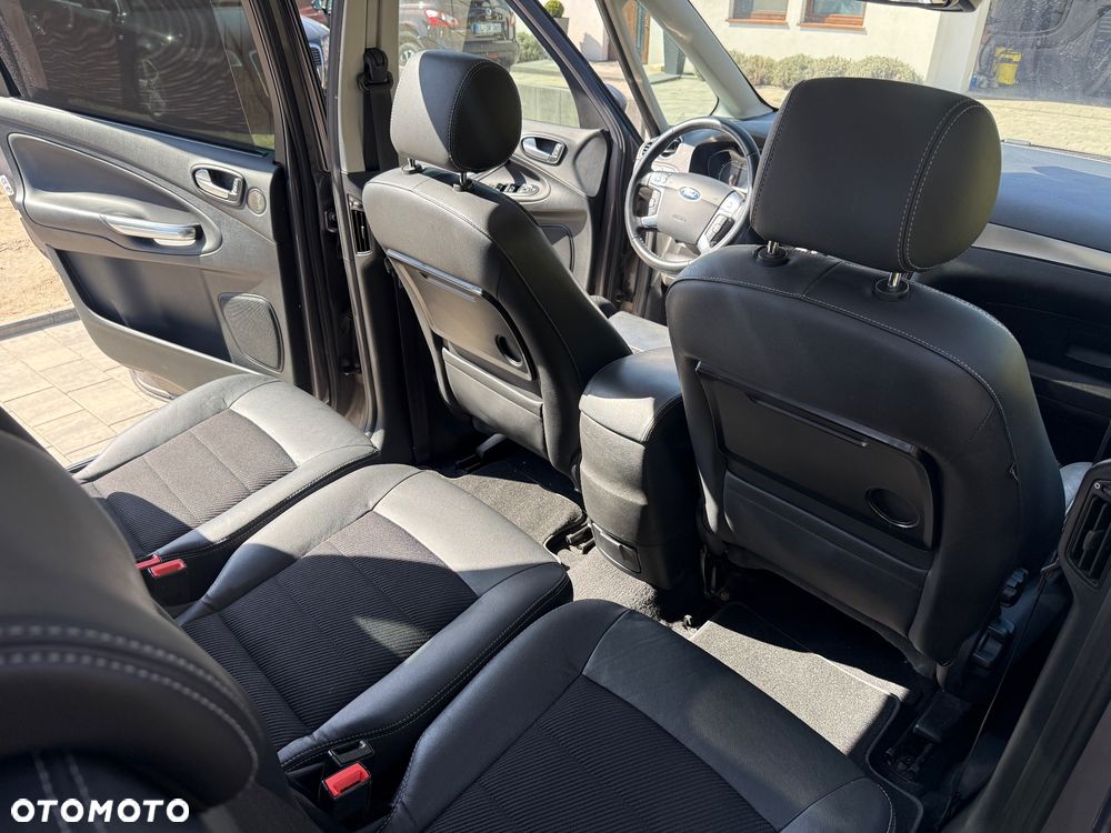 Ford Galaxy 2.0 TDCi Titanium - 36