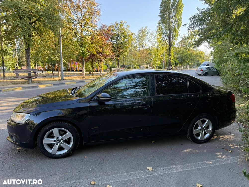 Volkswagen Jetta 1.2 TSI Comfortline - 17