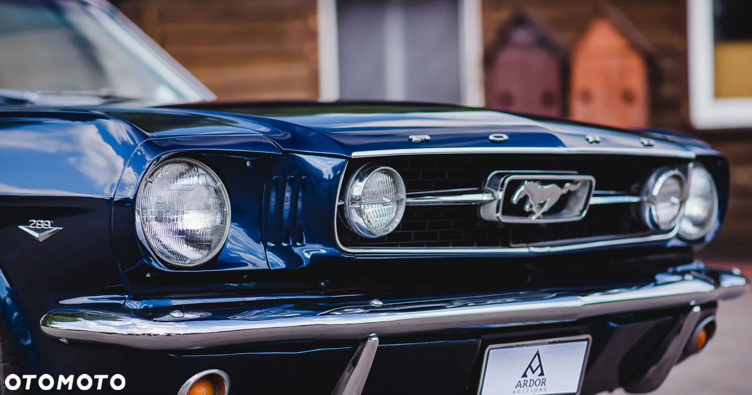Ford Mustang - 2