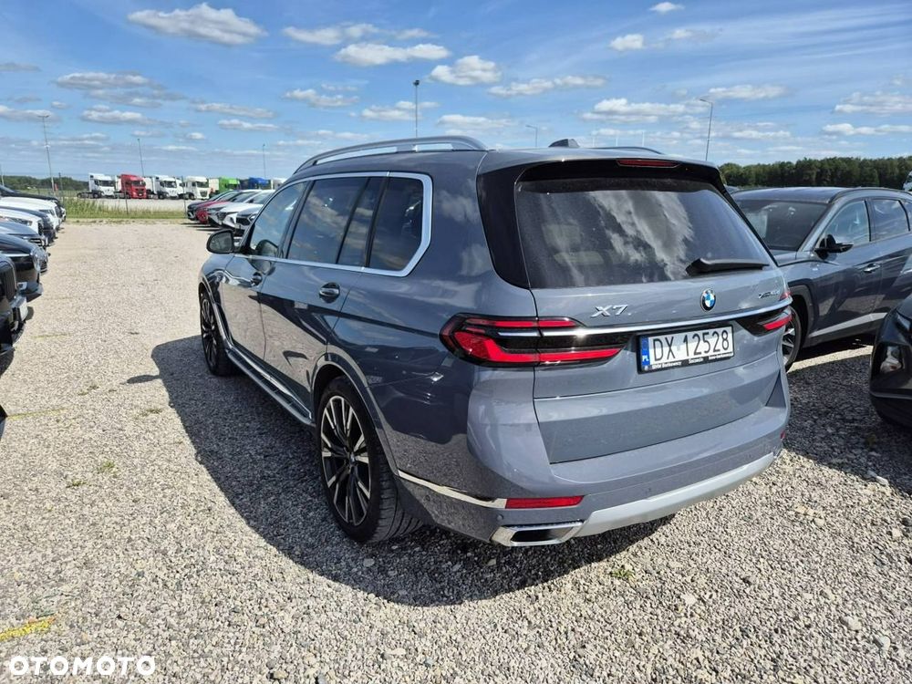 BMW X7 - 6