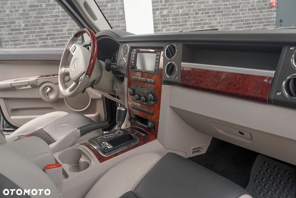 Jeep Commander 3.0 CRD DPF Automatik Overland - 16