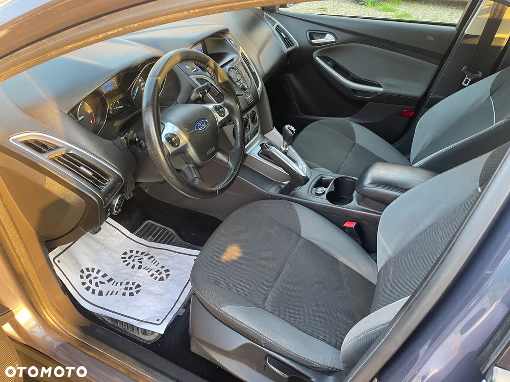Ford Focus 1.6 TDCi DPF Champions Edition - 8