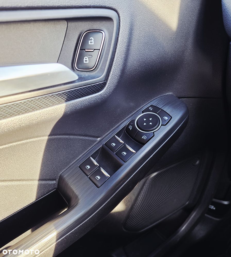 Ford Kuga 2.0 EcoBlue 4x4 ST-LINE - 22