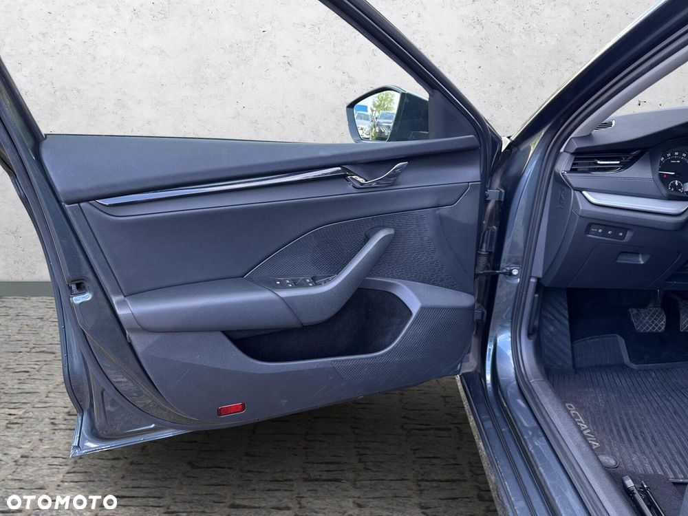 Skoda Octavia 2.0 TDI Ambition DSG - 10