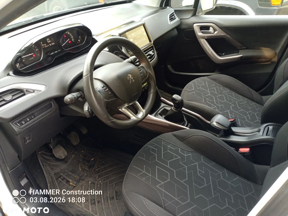 Peugeot 2008 1.2 Pure Tech GPF Active S&S - 4
