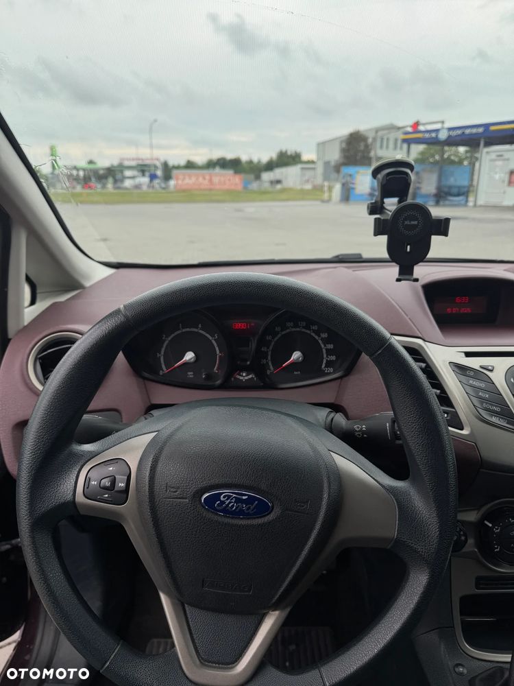 Ford Fiesta 1.4 Trend EU5 - 16