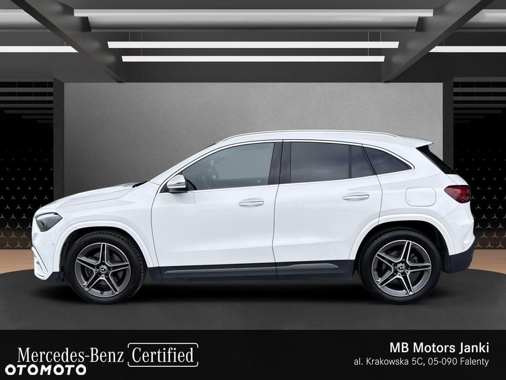Mercedes-Benz GLA 200 AMG Line - 3