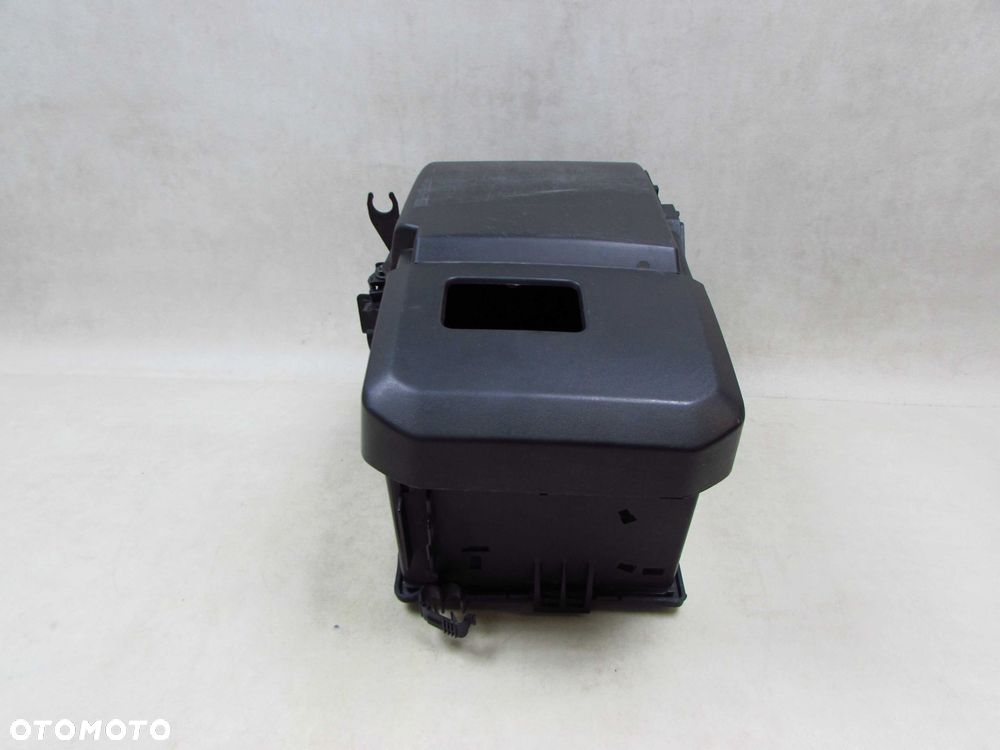 VOLVO C30 S40 V50 C70 LIFT 06-13 SKRZYNKA OBUDOWA AKUMULATORA 31301483 30667941 - 2