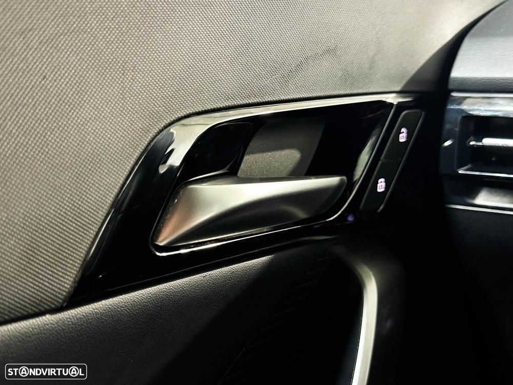 MG MG4 77 kWh Extended Range Luxury - 46