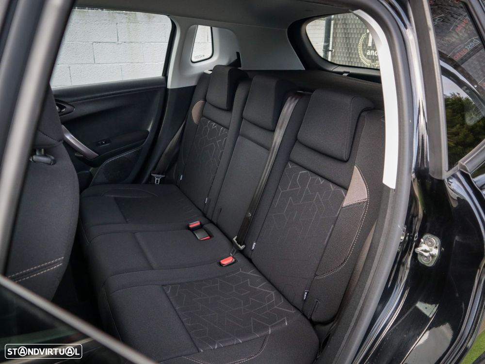 Peugeot 2008 1.2 VTi Active - 21