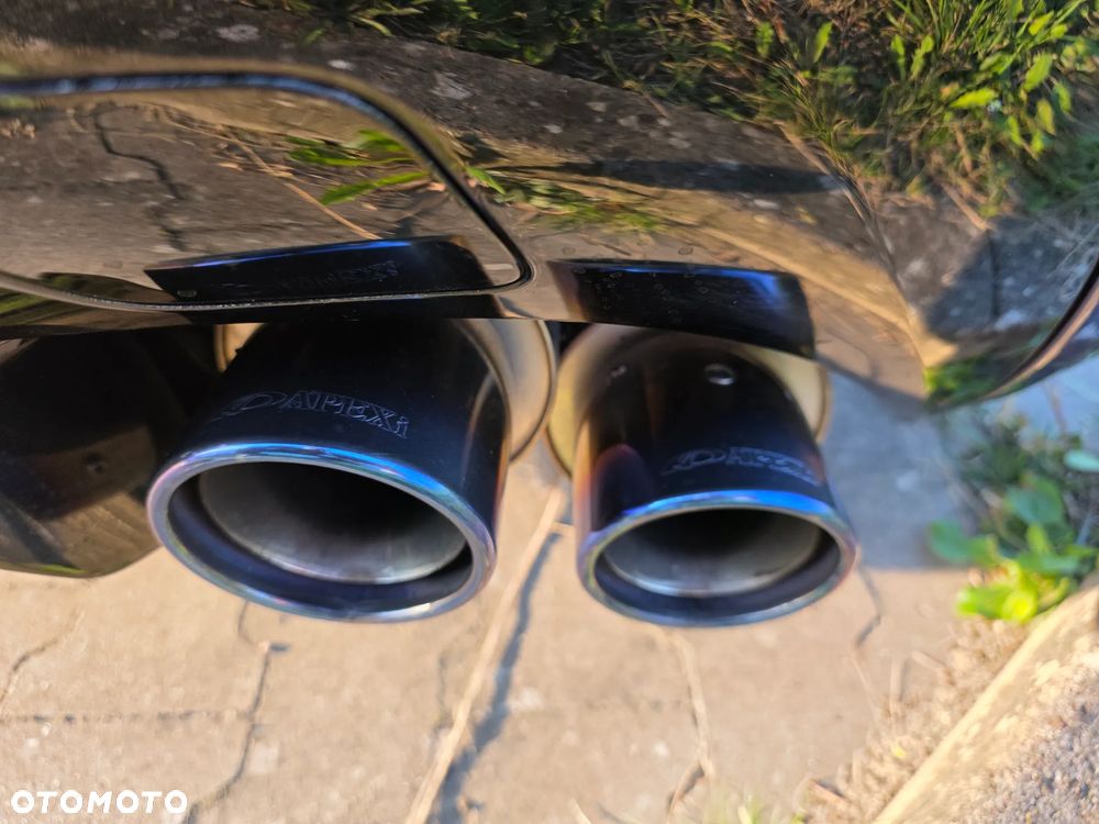 Lexus RC F Carbon - 31