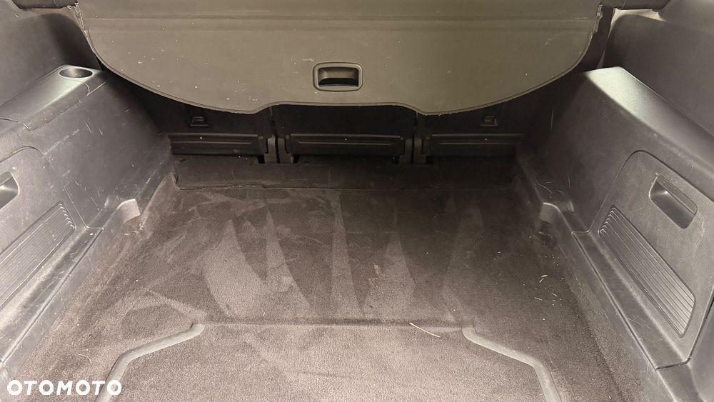 Ford S-Max 2.0 Ambiente - 14