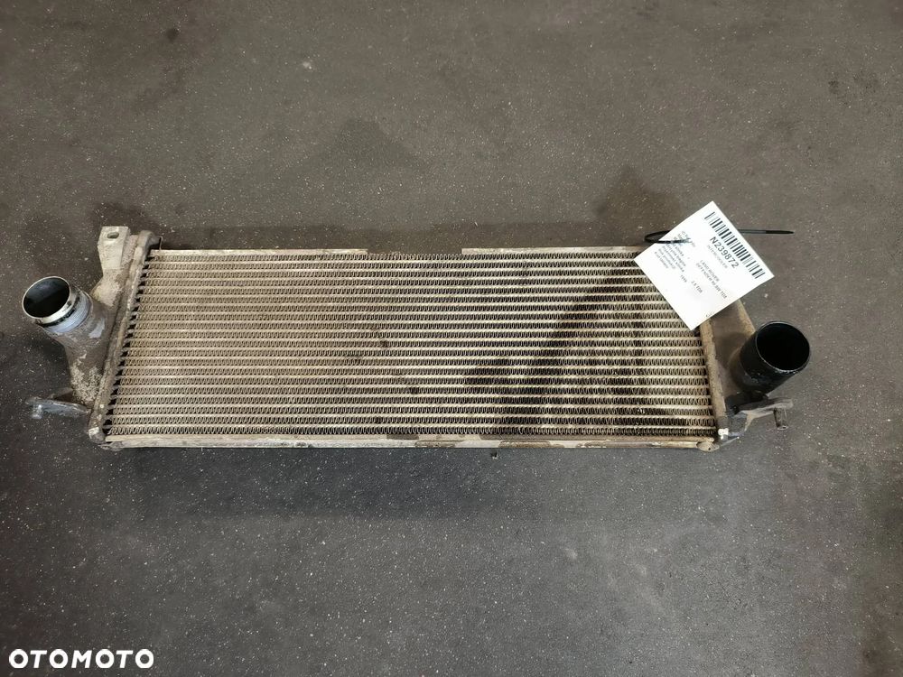 Chłodnica Intercooler  Land Rover Defender 90 - 4