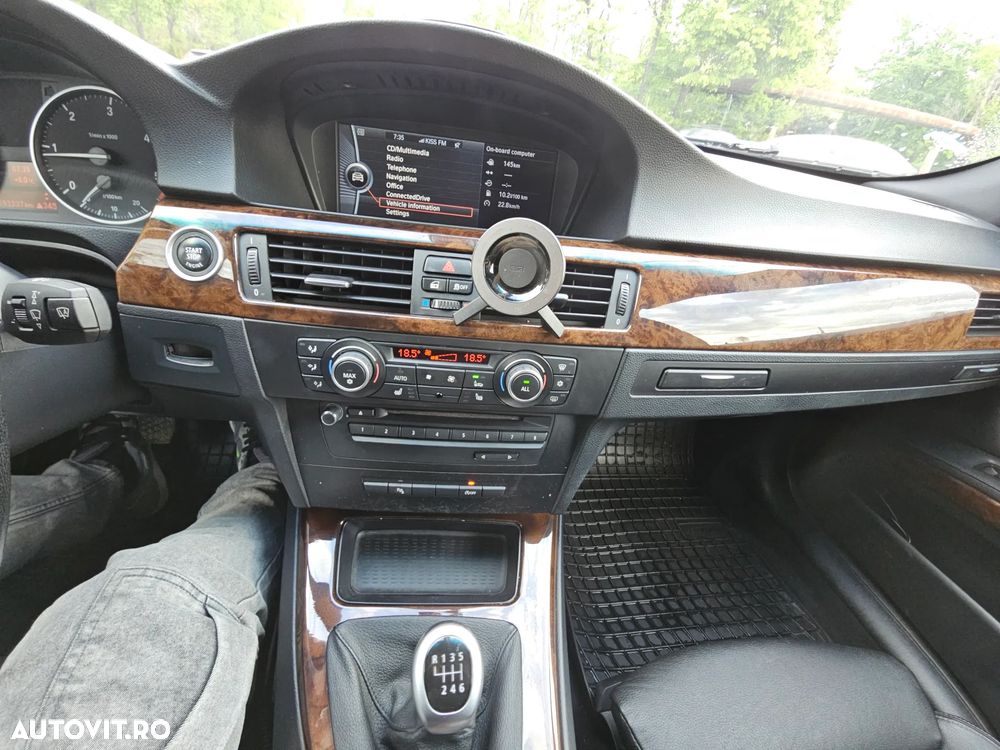BMW Seria 3 320d - 22