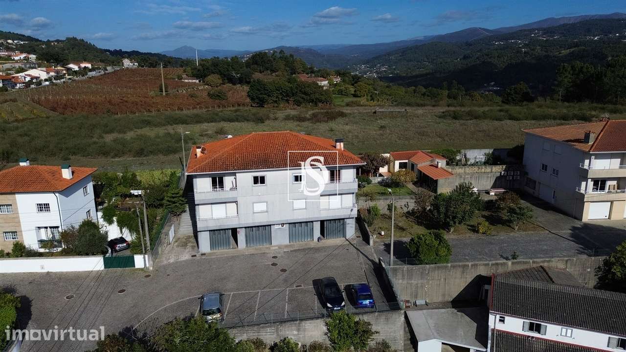 Andar Moradia T2+1 - Grande imagem: 2/26