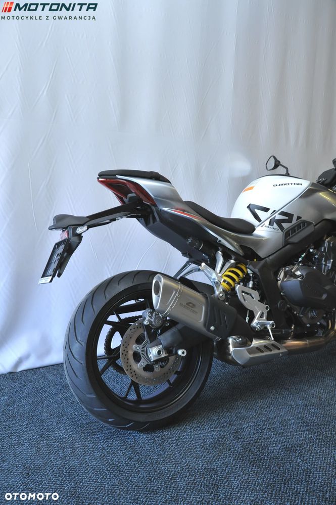QJMOTOR Inny - 3