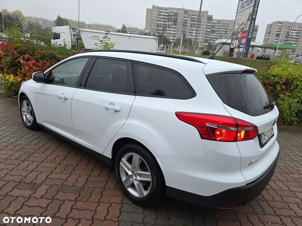 Ford Focus 1.5 EcoBlue Start-Stopp-System TITANIUM - 23