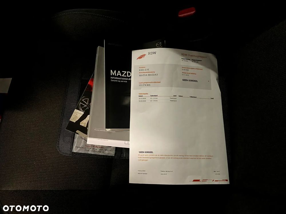Mazda 3 e-SKYACTIV-G 122 M HYBRID EXCLUSIVE-LINE - 23