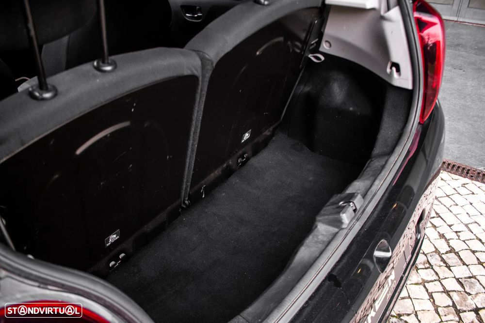 Peugeot 108 1.2 PureTech Top! Roland Garros - 27