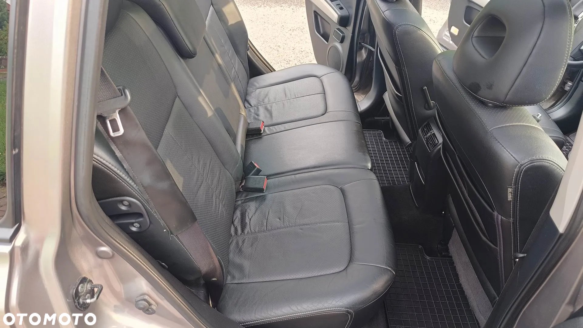 Nissan X-Trail 2.0 dCi 4x4 DPF Platinum - 17