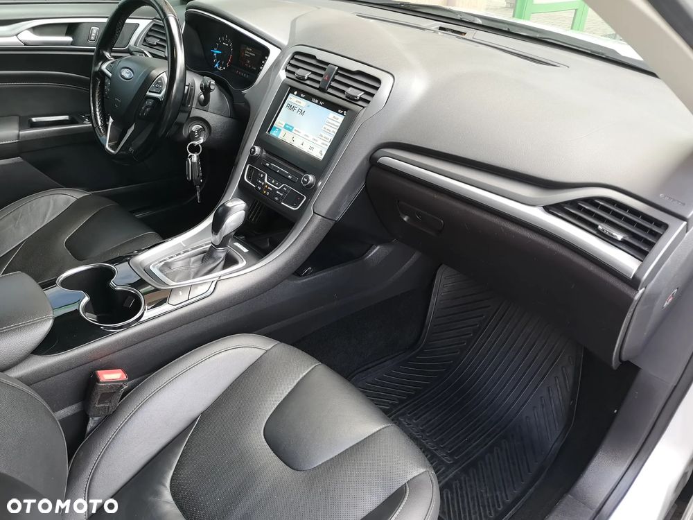 Ford Mondeo 2.0 TDCi STart-Stopp PowerShift-Aut Titanium - 13