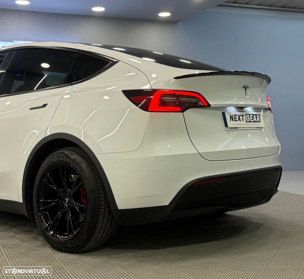 Tesla Model Y RWD - 6