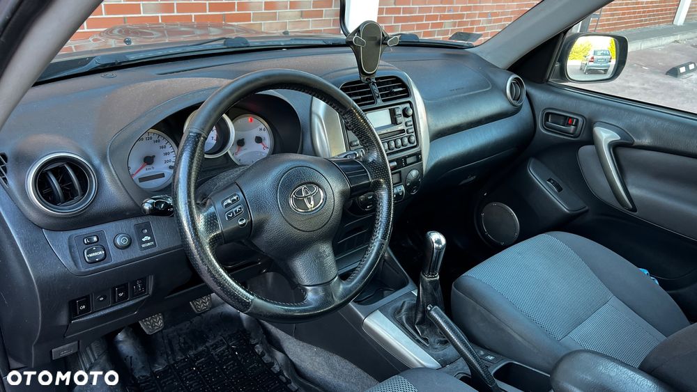 Toyota RAV4 D-4D 4x4 Edition - 11