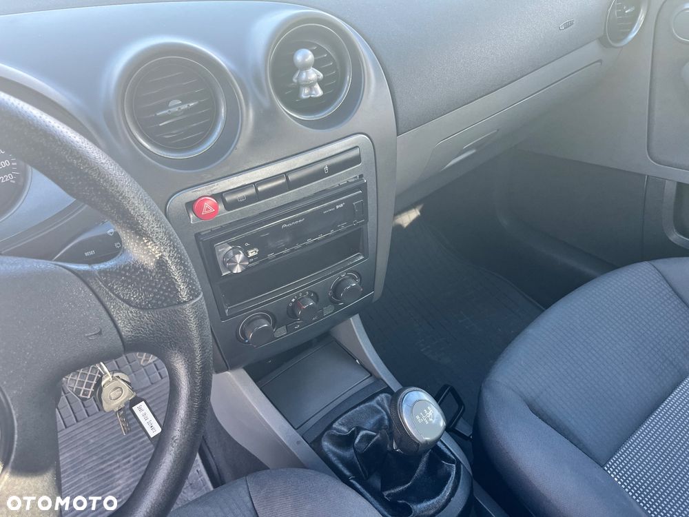 Seat Ibiza 1.4 16V Passion - 12