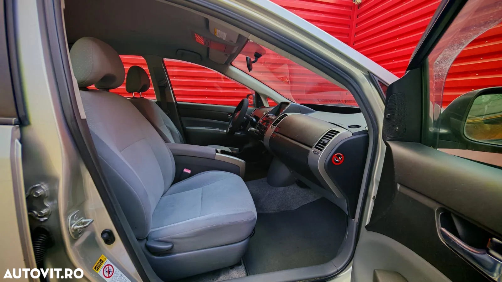 Toyota Prius (Hybrid) Executive - 22