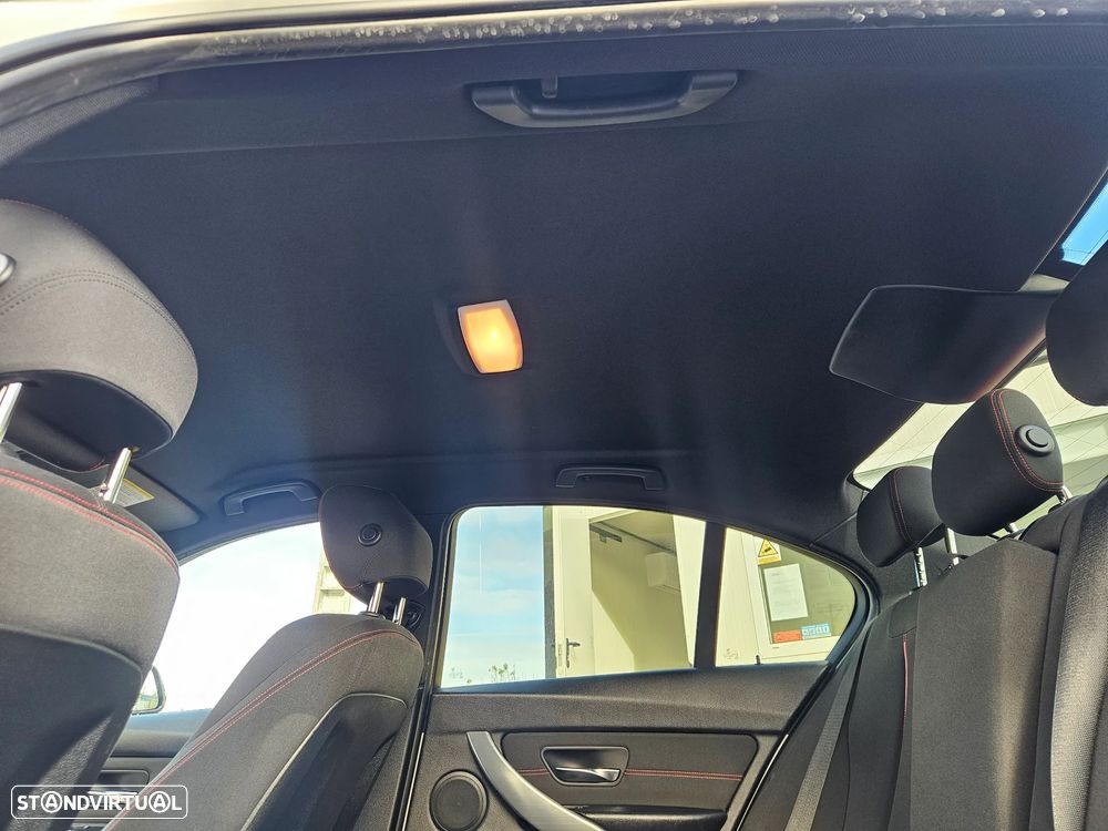 BMW 320 d Line Sport - 16