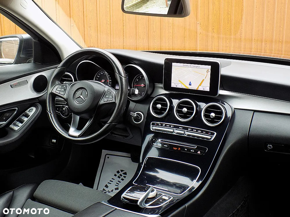 Mercedes-Benz Klasa C 180 T 7G-TRONIC Avantgarde - 19