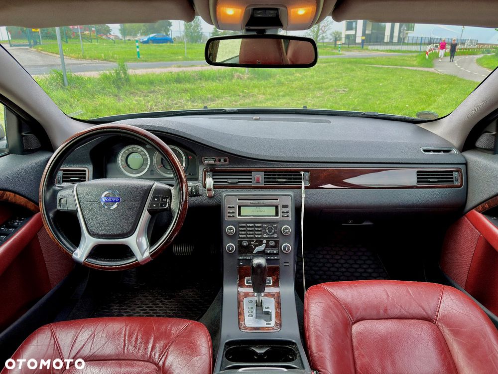 Volvo V70 D5 AWD Summum - 12