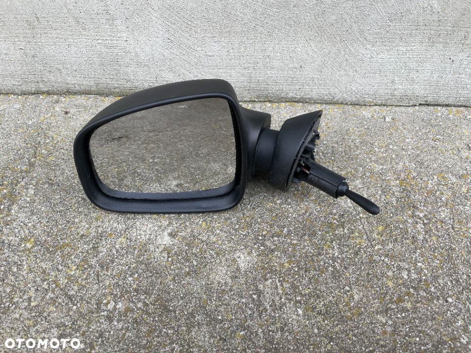 LUSTERKO LEWE DACIA DUSTER 2012-2017, LOGAN 2006-2009 - MANUALNE - 1