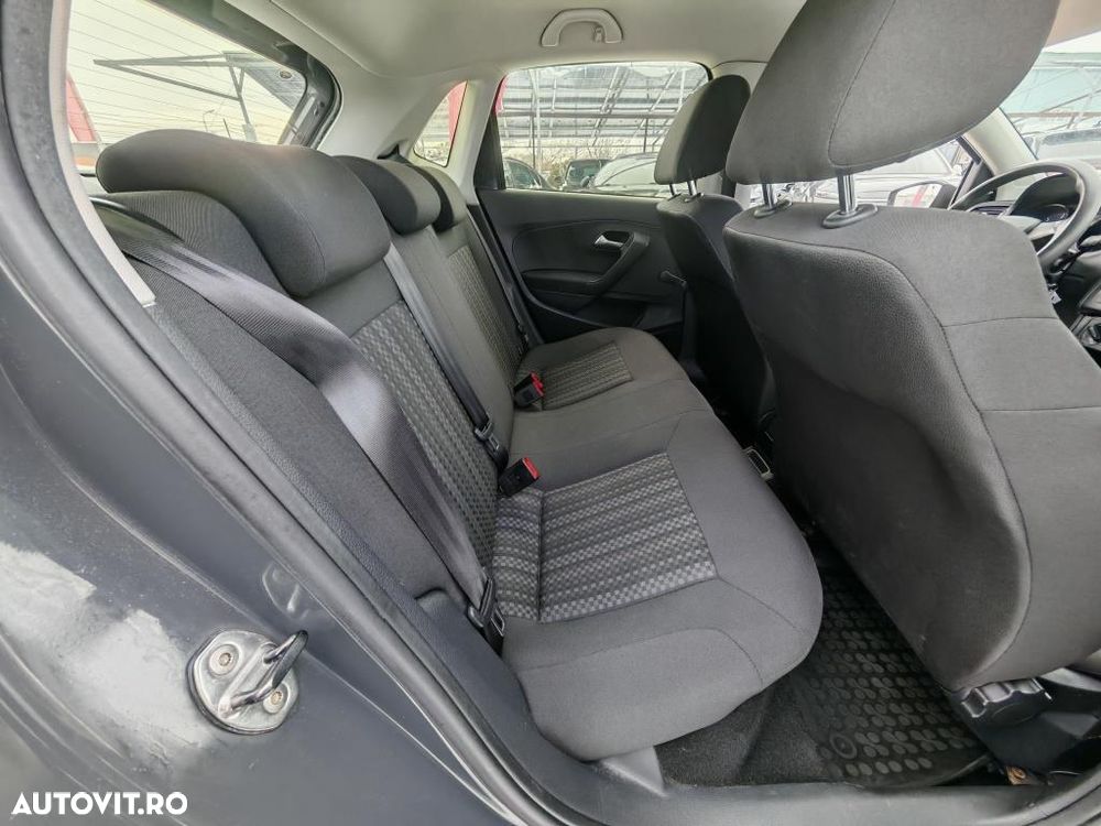 Volkswagen Polo - 10