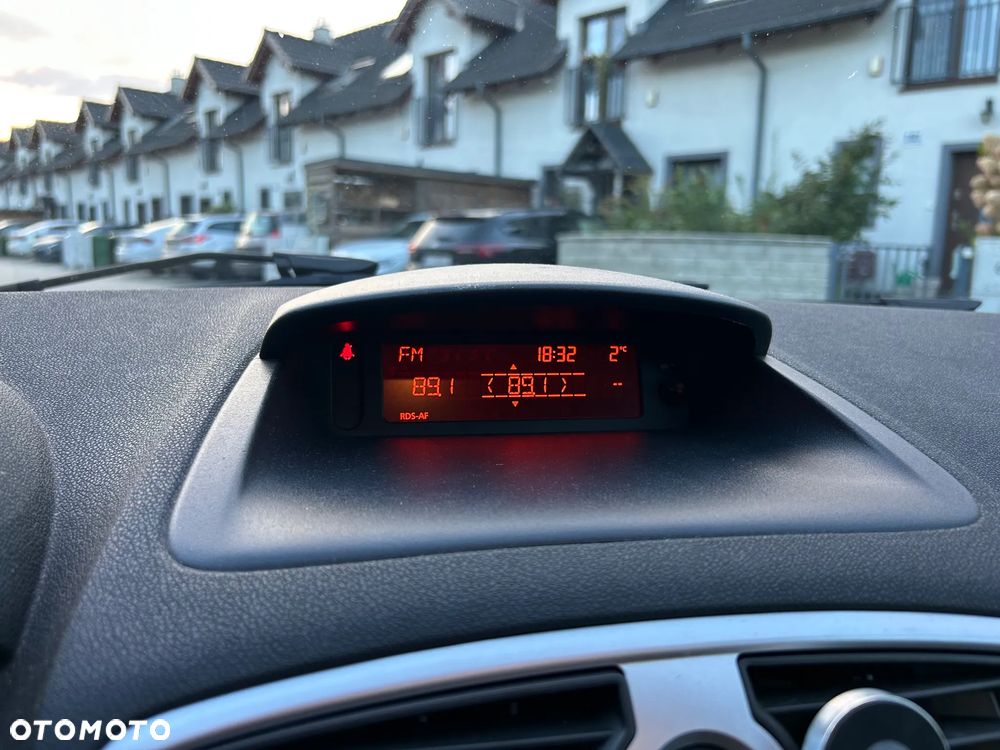 Renault Clio 1.2 16V 75 Dynamique - 31