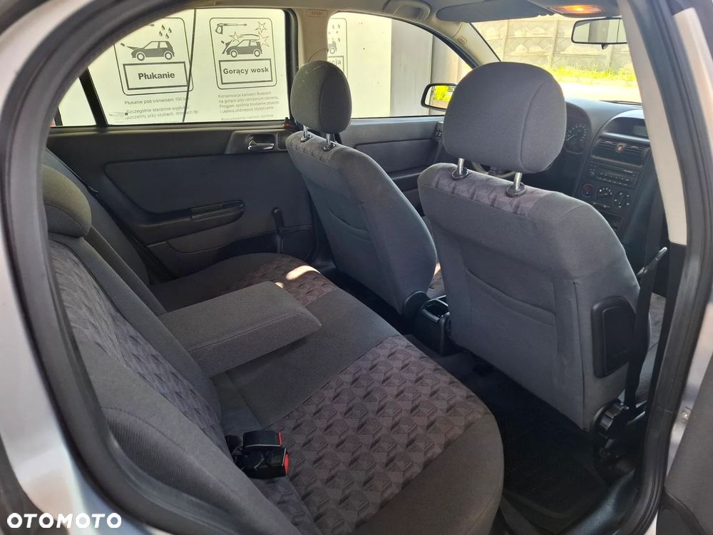 Opel Astra - 15