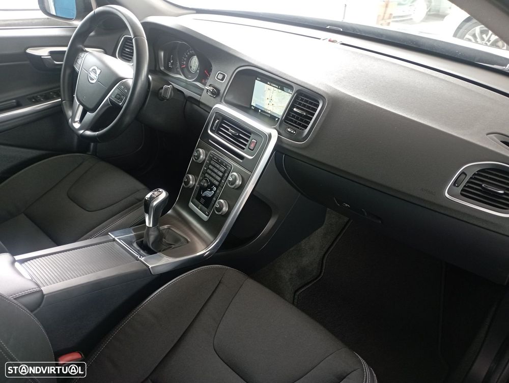 Volvo S60 2.0 D2 Momentum - 14