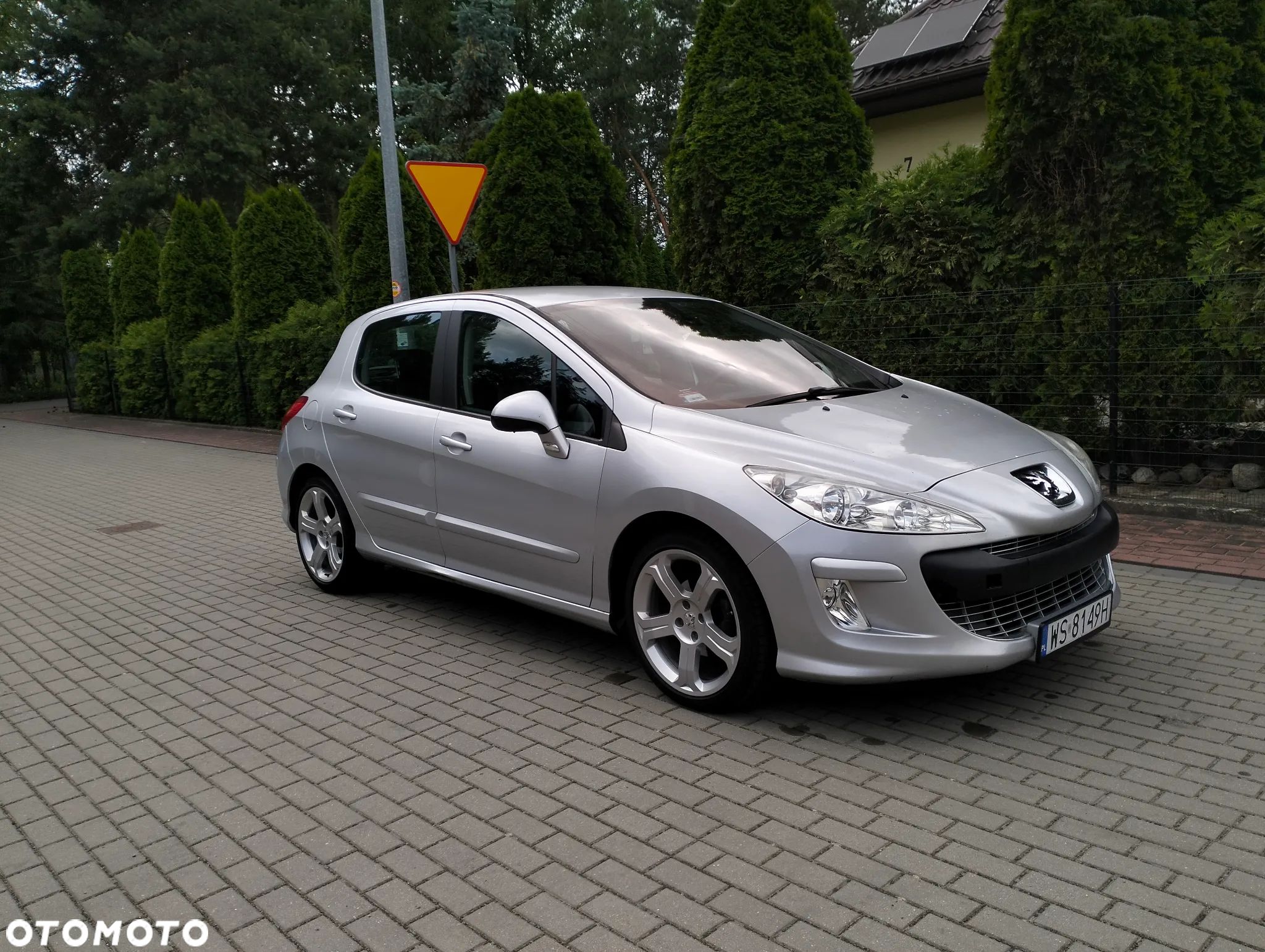 Peugeot 308 - 1