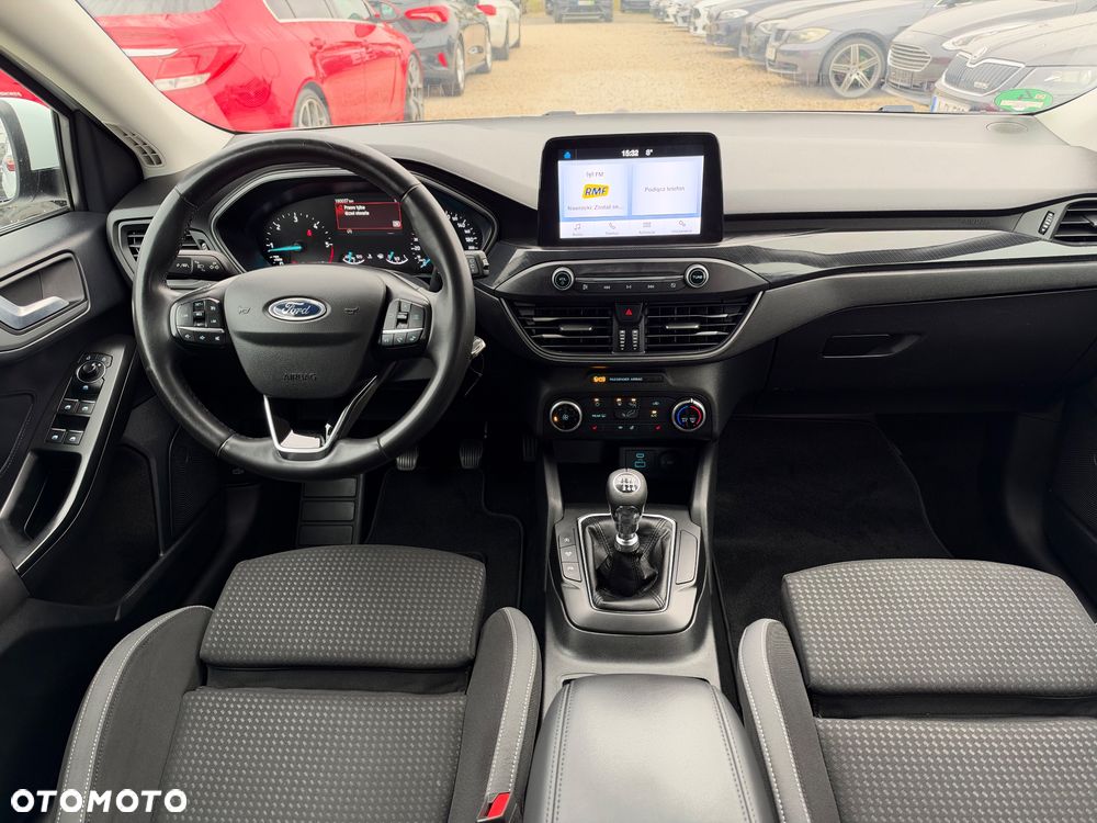 Ford Focus 2022 photo 4