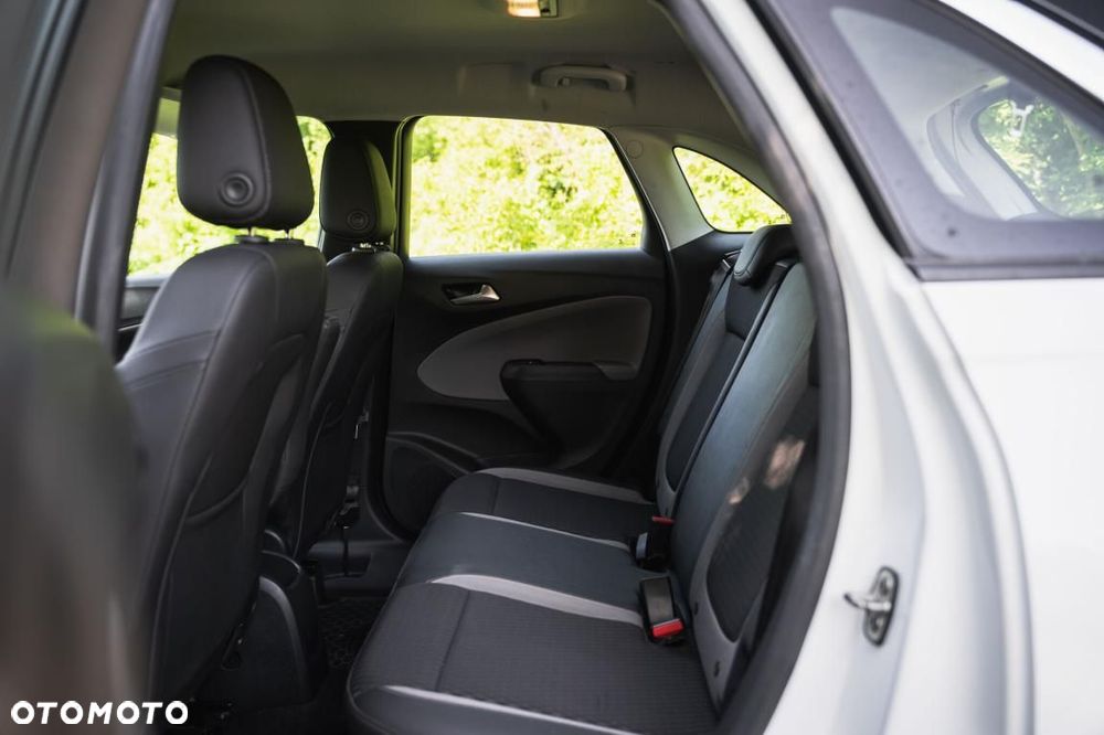 Opel Crossland X - 21