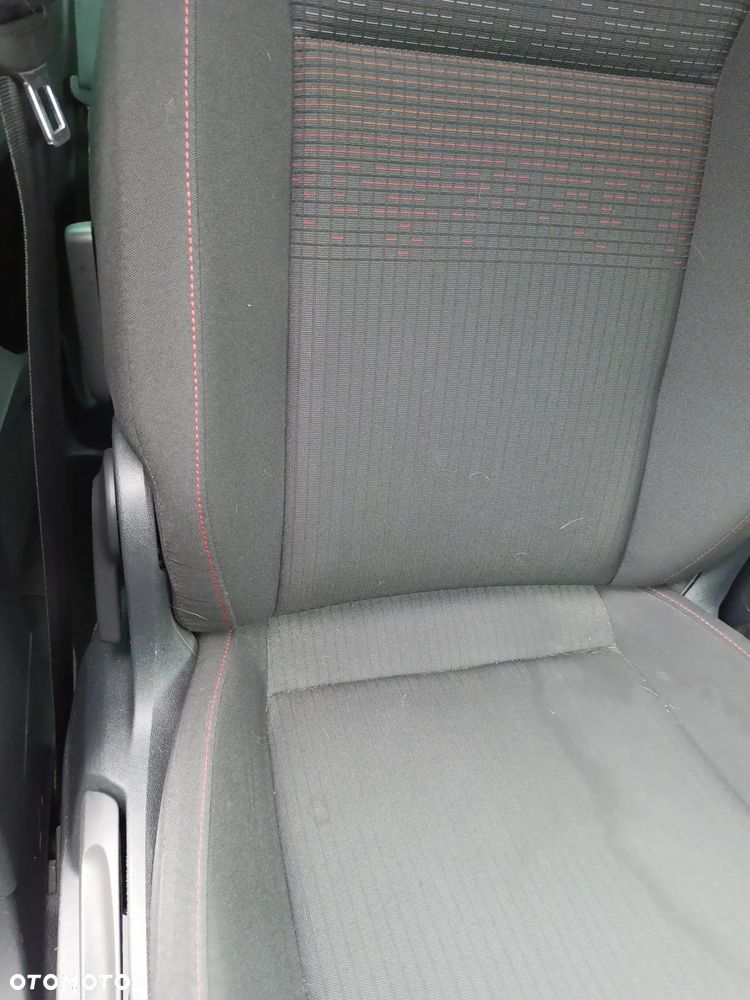 Volkswagen Tiguan - 11