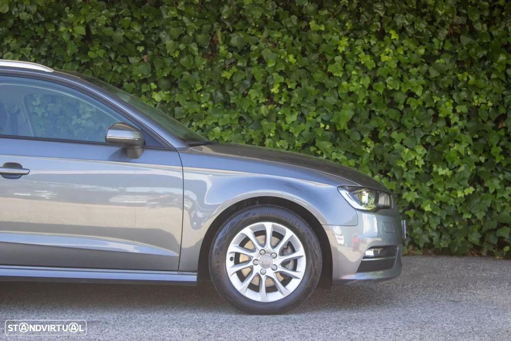 Audi A3 Sportback 1.6 TDI Advance Ultra - 6