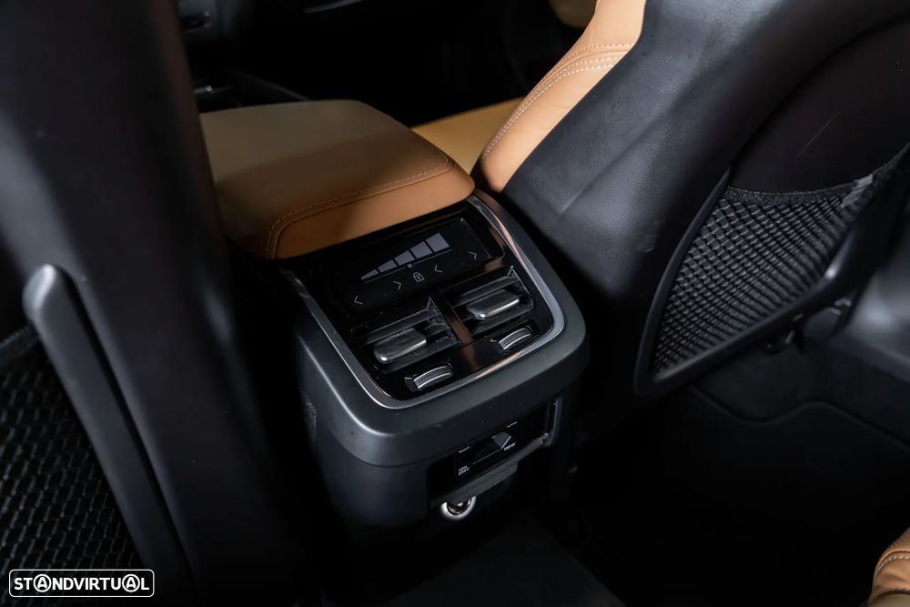 Volvo XC 40 2.0 D4 Inscription AWD - 31